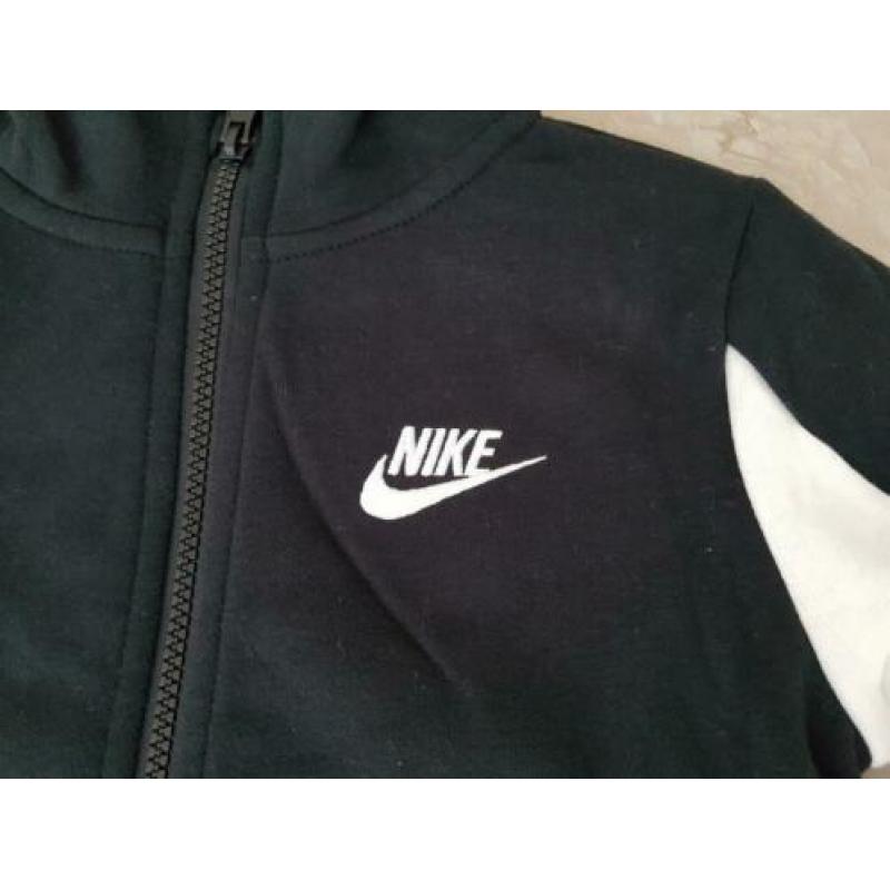 Nieuw origineel Nike Air trainingspak broek vest mat 116/122