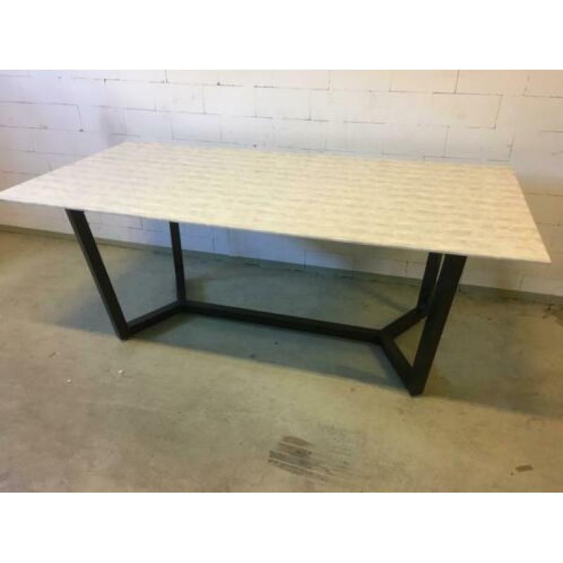 Nieuwe eettafel 2x1 glas gratis thuisbezorgd