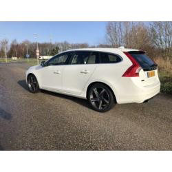 Volvo V60 D4 181 pk, 2014, wit