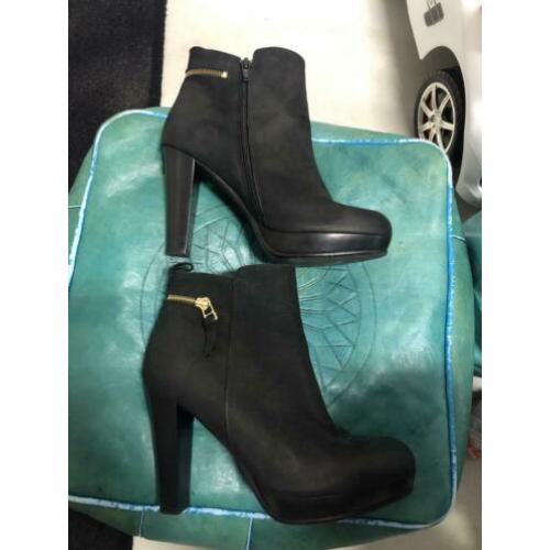 Enkellaars Sacha Essentials 39 Leder