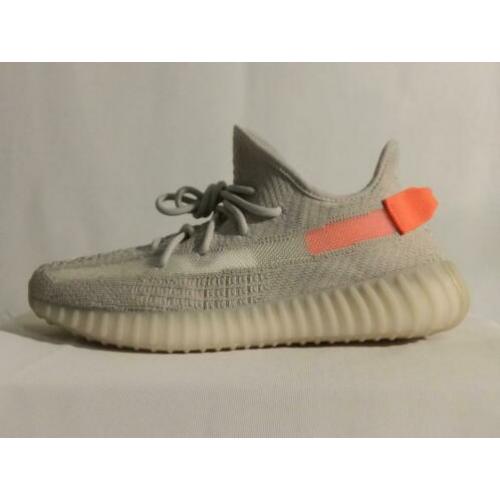 Yeezy Boost 350 V2 Tail Light maat 46 2/3