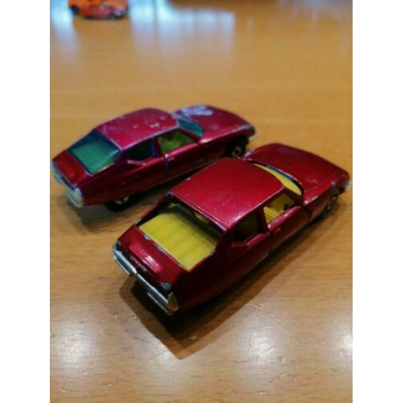 Citroën SM matchbox 2 stuks.