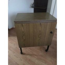 Naaimachinekast/ tafel met lift