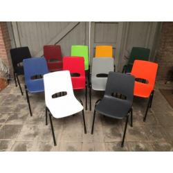 Nergens goedkoper: kuipstoelen stapelstoelen kantinestoelen