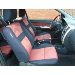 Hyundai GETZ 1.4I Active Airco El.ramen, CDV Nwe APK