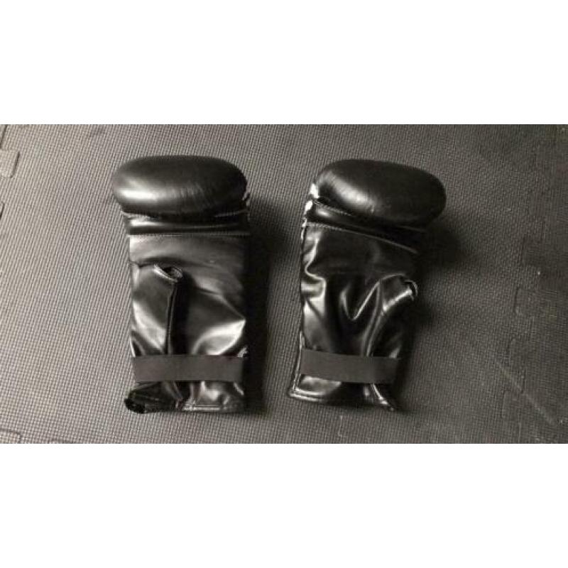 Victory Sports staande bokszak met low kick deel