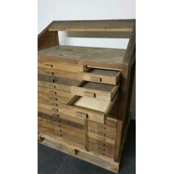 letterkast, kralenkast, drukkerskast, vintage, houten kast