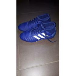 Adidas predator kunstgras schoenen, maat 35