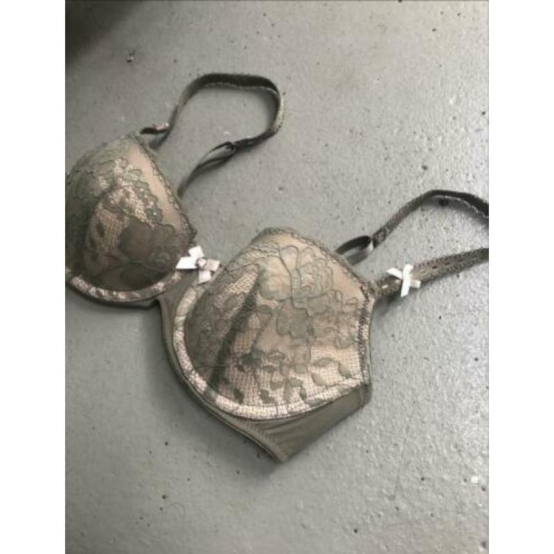 Nieuw Hunkemöller maAT 75C bh