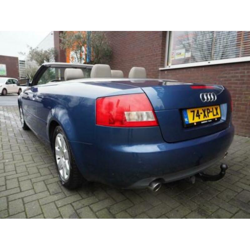 Audi A4 Cabriolet 2.4 V6 170PK Automaat Leder Clima Trekhaak