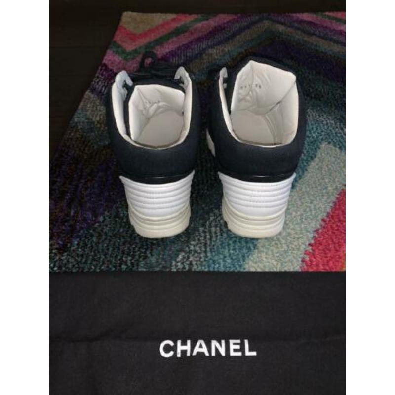 Chanel sneakers 38