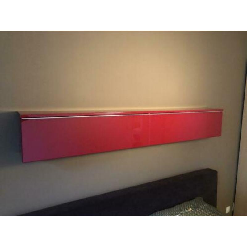 IKEA Besta Burs wandkast hoogglans rood