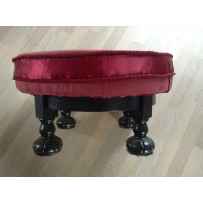 Bijzettafel, voetenbank barok stijl