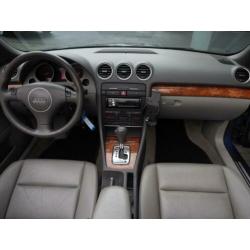 Audi A4 Cabriolet 2.4 V6 170PK Automaat Leder Clima Trekhaak