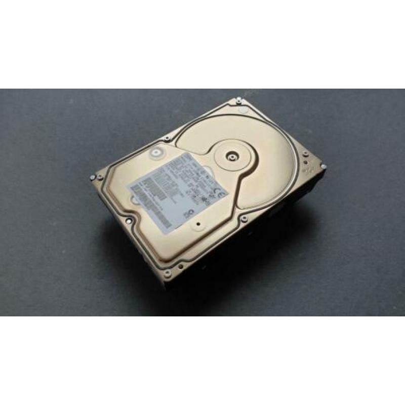 Hitachi IBM DTTA-351010 10 GB 5400 rpm UDMA-133 IDE harddisk