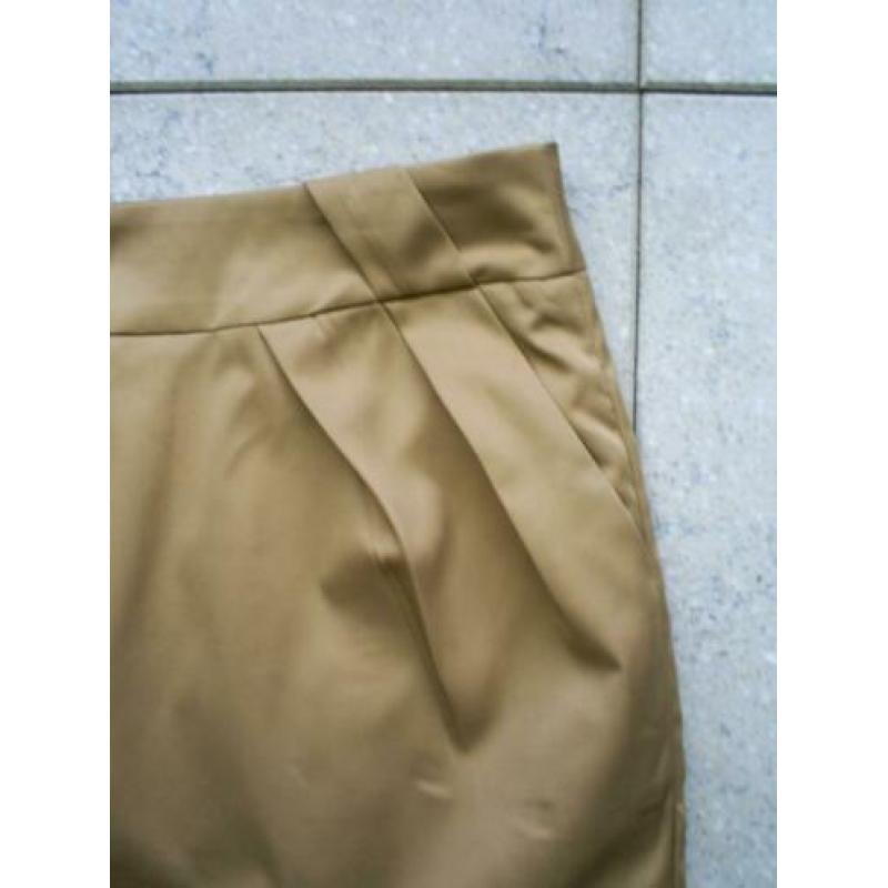 NIEUW !!! beige gevoerd kort rokje mt. 36