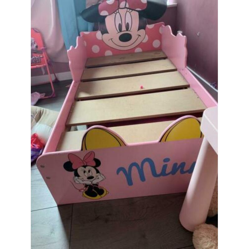 Minnie Mouse bed