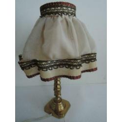 Vintage koperen tafellampje met stoffen kap