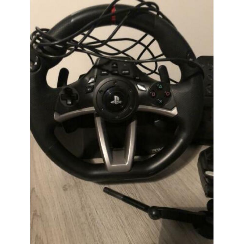 Hori racing wheel met pedalen