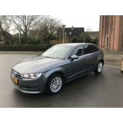 Audi A3 Sportback 1.6 TDI Ambiente Pro Line HALF LEDER/PDC