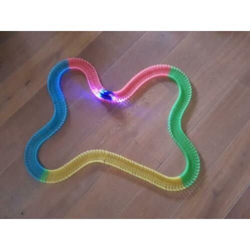 Kids fun Glow in de dark Racebaan!