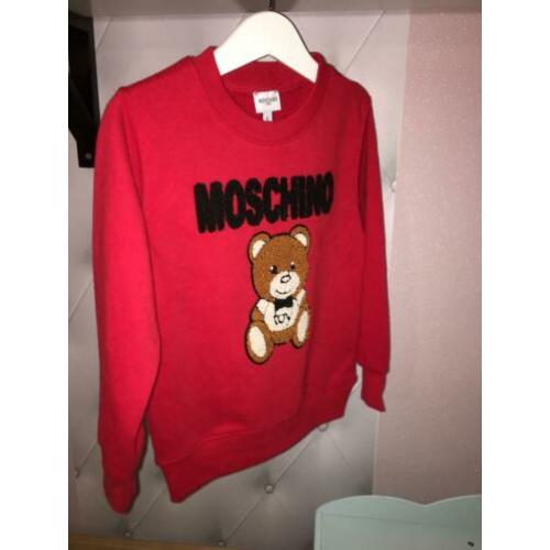 Moschino trui maat 110