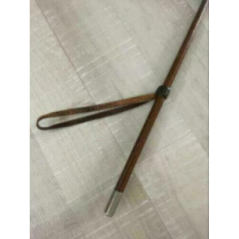 Brocante zweepje 65 cm lederen omhulsel