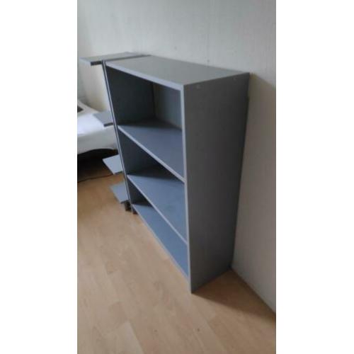 3 delig donkergrijze schappen kast