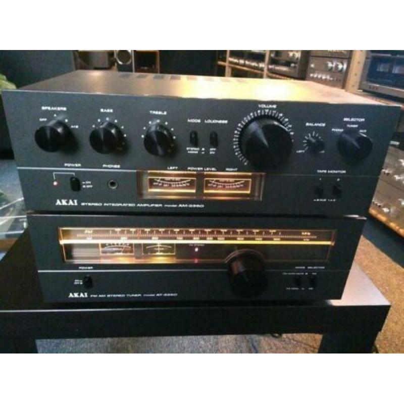 Akai versterker AM-2350 en Tuner AT-2250