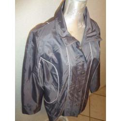 maat 44 gevoerd