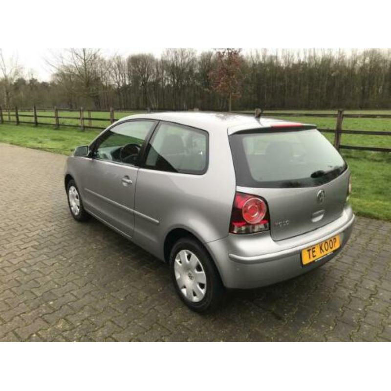 Volkswagen Polo 1.2 Trendline * Airco * Apk 02-2021