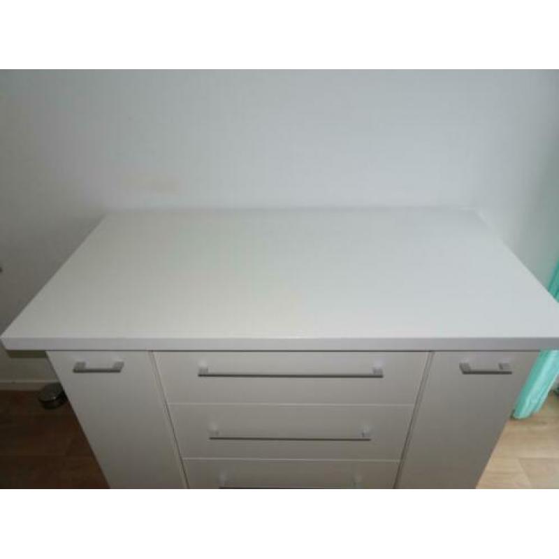 Extra ruime commode babykamer meerling tweeling drieling
