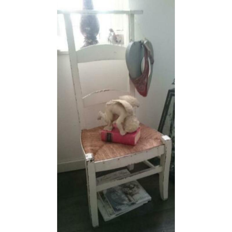 Brocante bidstoelen.
