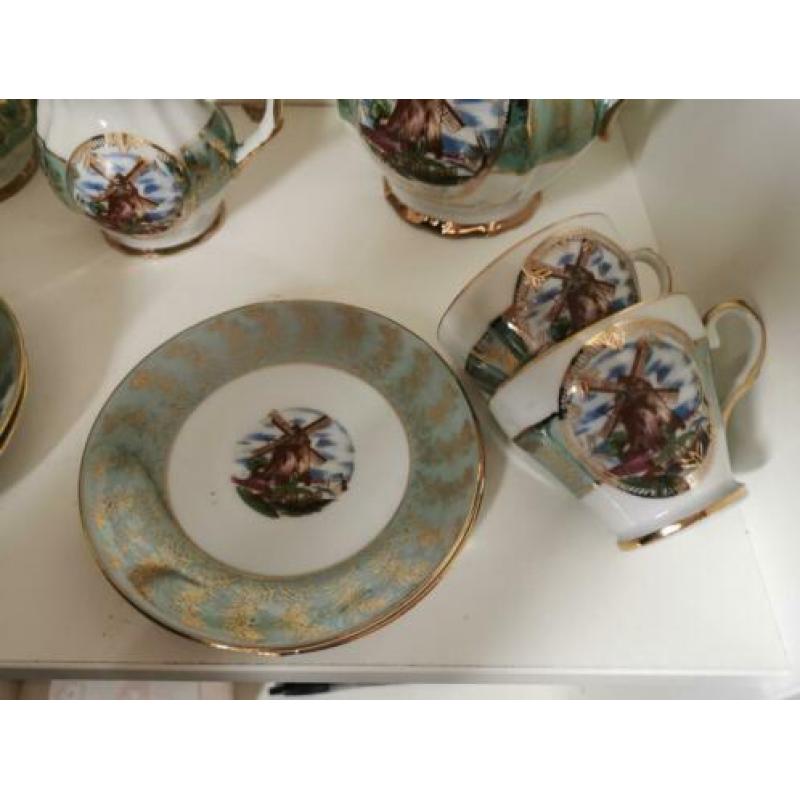 Mocca servies porselein Versailles molen groen parelmoer