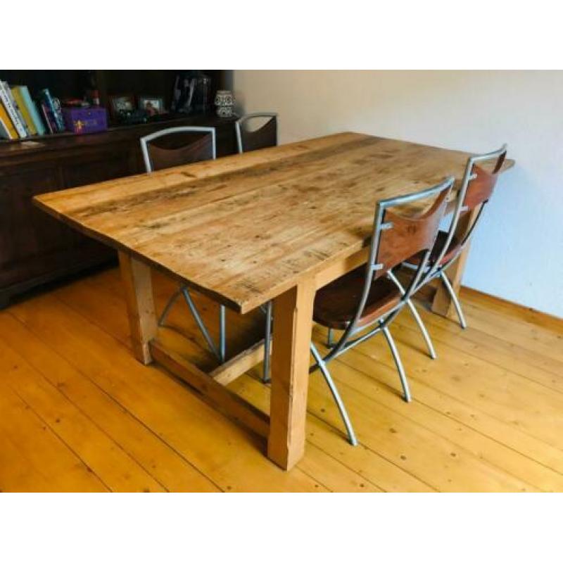 Robuuste eettafel eiken vloerdelen 190 bij 100