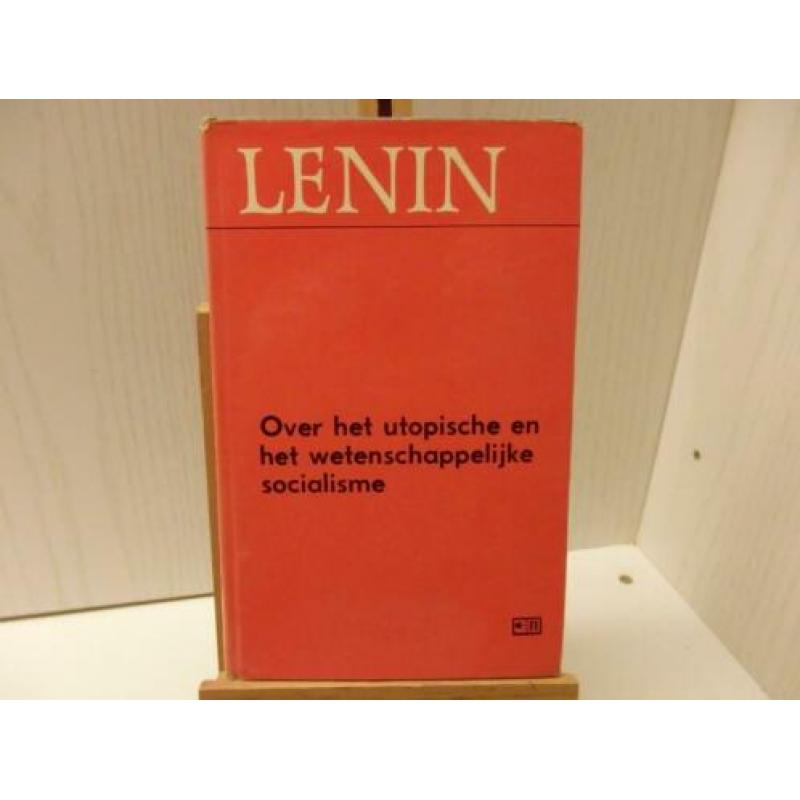 Lenin - Verzamelbundel. Over het utopische en het wetenschap