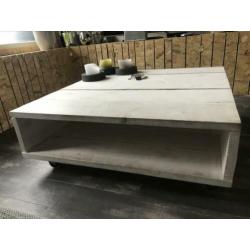 Steigerhout salontafel wit 100x100cm op wielen met rem