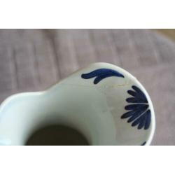 Antieke mooie Kruik DELFT afbeelding van bloemen kleur wit