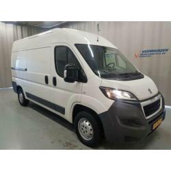 Peugeot Boxer 2.2HDI 130PK L2/H2 Airco 3-Zits 2500KG Trekgew