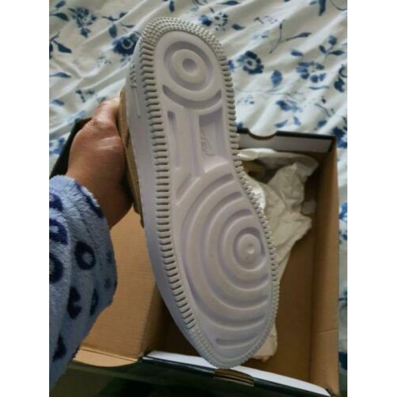 nike aire force 1 desert 38,5