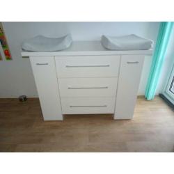 Extra ruime commode babykamer meerling tweeling drieling