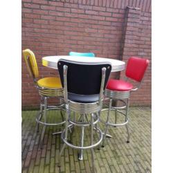 Amerikaanse fifties sixties barkrukken + bel air bartafel
