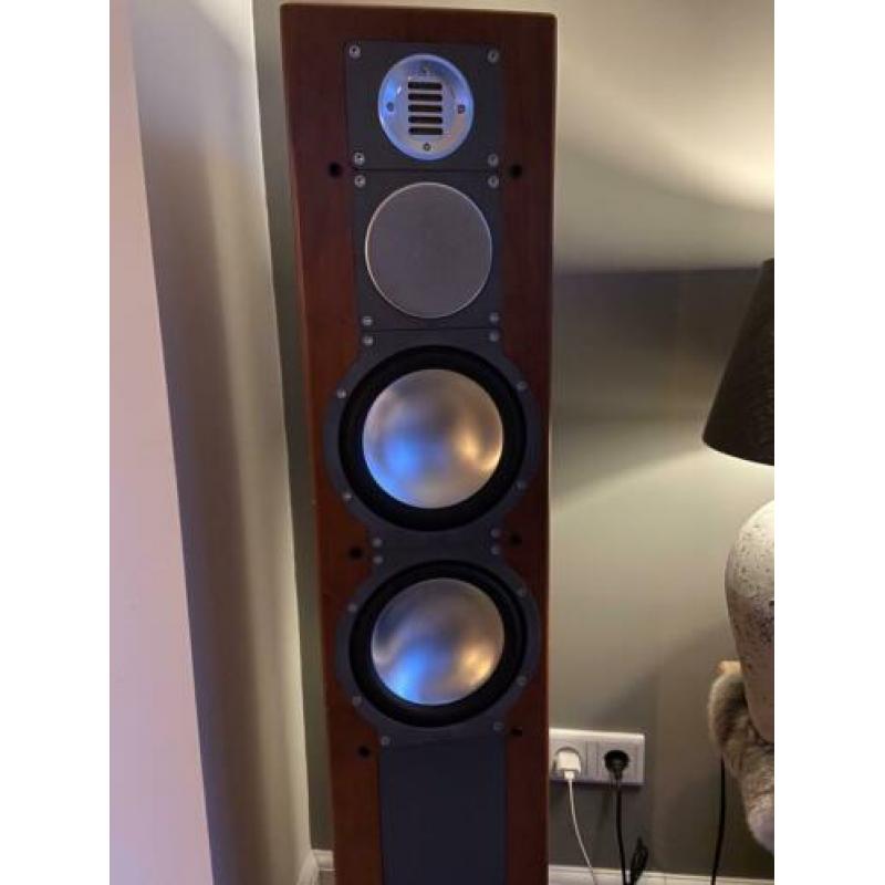 Elac FS 209.2 28-50000HZ 30KG np 3498- luidspreker zuilen.
