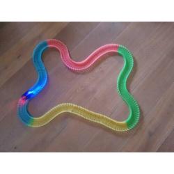 Kids fun Glow in de dark Racebaan!