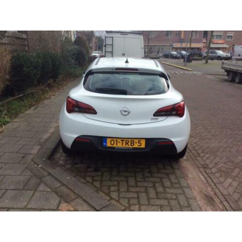 Opel Astra 1.4 Turbo 88KW GTC 2012 Wit