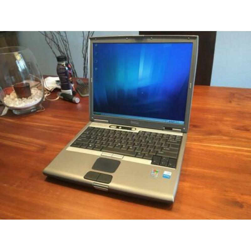 14 inch Dell Windows XP laptop. Pentium M 1,6 Ghz, 40GB HDD