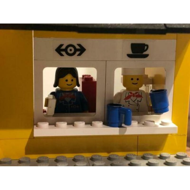 Lego 9V Trein 4554 - Metro Station (100% compleet)