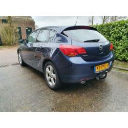 Opel Astra 1.4 Turbo Edition