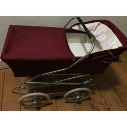 Poppenwagen antiek