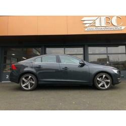 Volvo S60 1.6 D2 Momentum Navi Leder 18" (bj 2014)